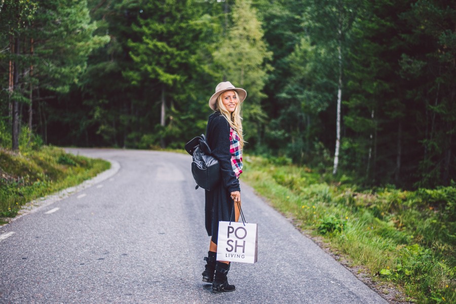 janni-deler-mushroom-seekingDSC_8953