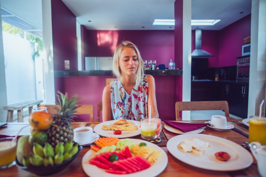 janni-deler-bali-breakfastDSC_3287