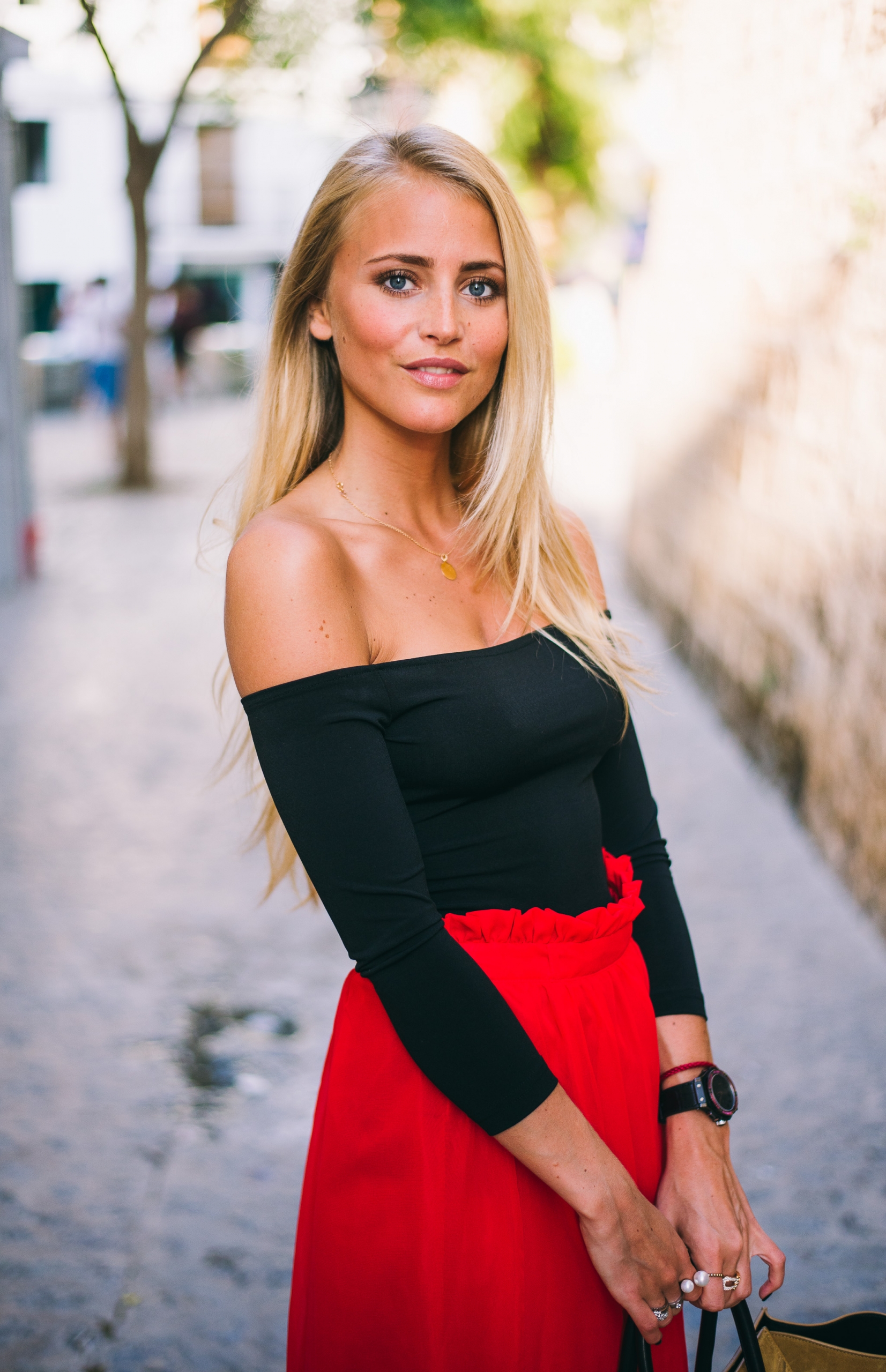 janni-deler-spanish-lookDSC_2107