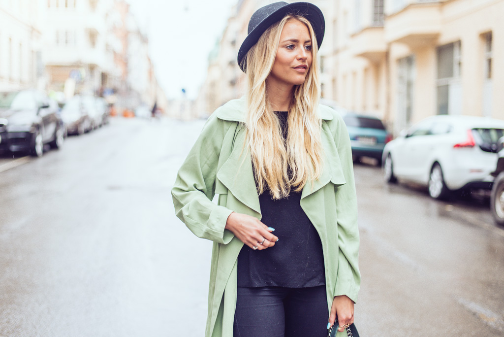 janni-deler-green-trenchDSC_2835