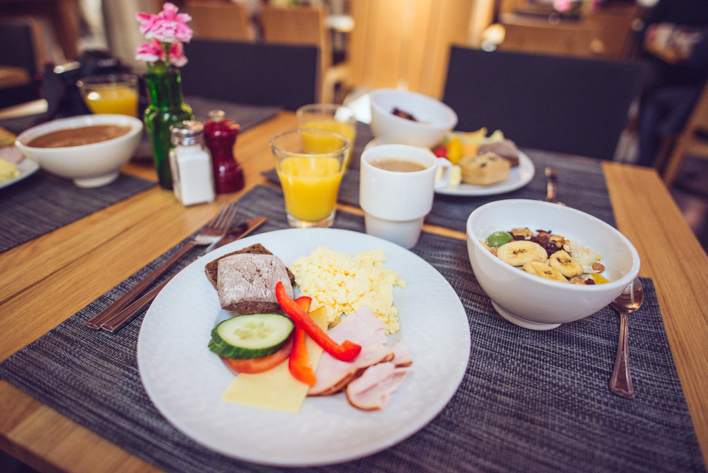 janni-deler-hotel-breakfastDSC_4677